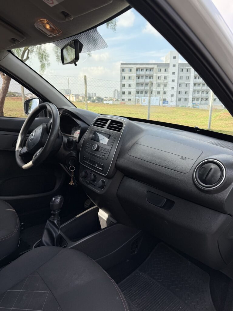 Kwid 2020 completo - Imagem 4